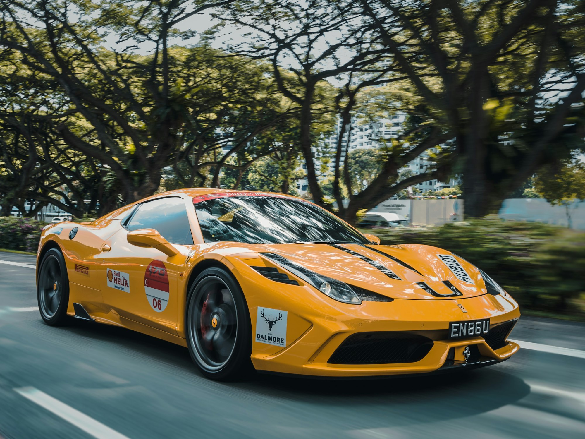 Auto sportiva rossa